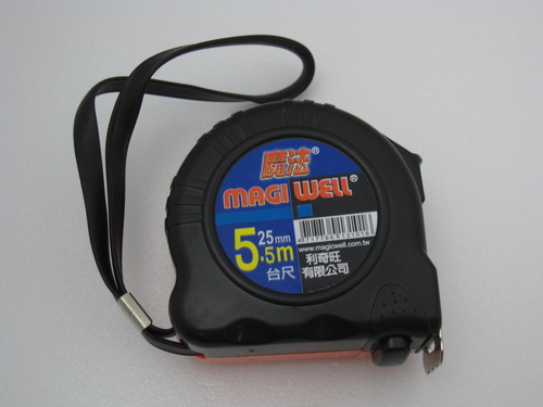 捲尺5.5M(台尺) 25mm｜雙煞車設計的安全耐用捲尺
