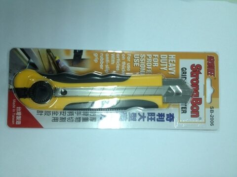 利奇旺切割用大型美工刀｜適合厚重物切割與雕刻削木使用