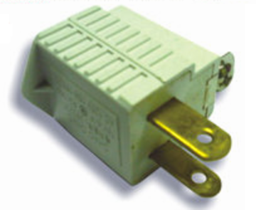 兩扁插變三孔轉換插頭｜AC125V 15A 防火耐熱轉接使用